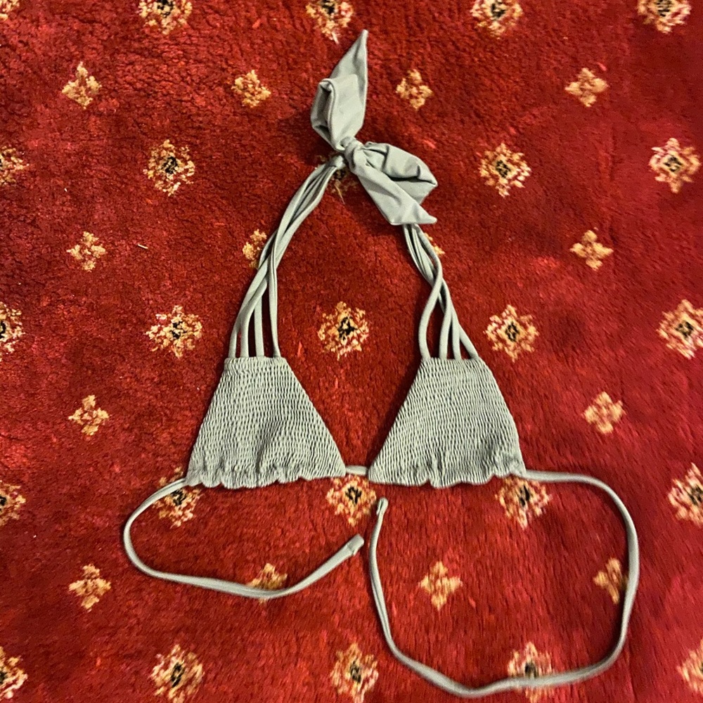 TRIANGLE BIKINI TOP
